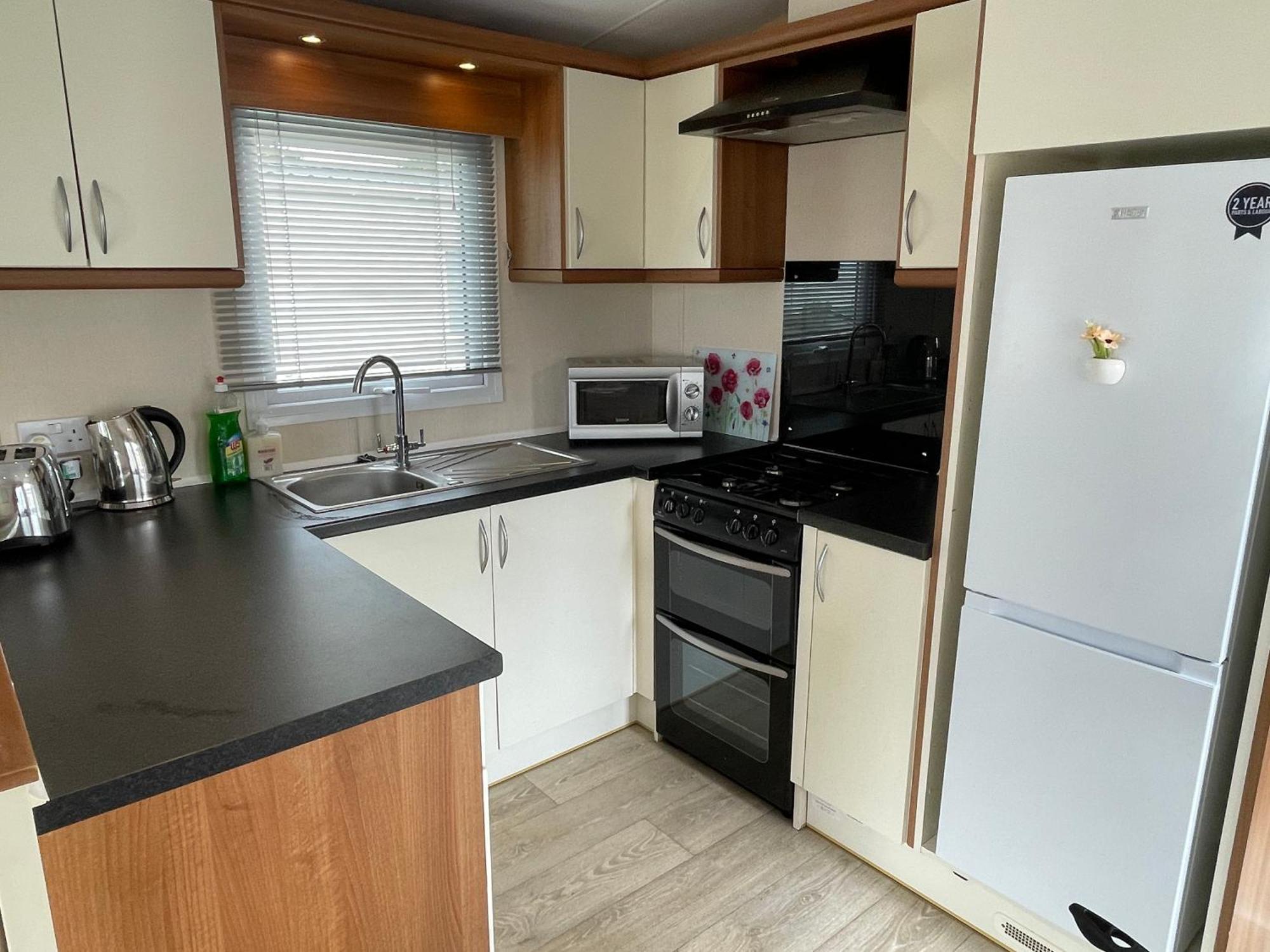 Rockley Park Private Holiday Homes 풀 외부 사진