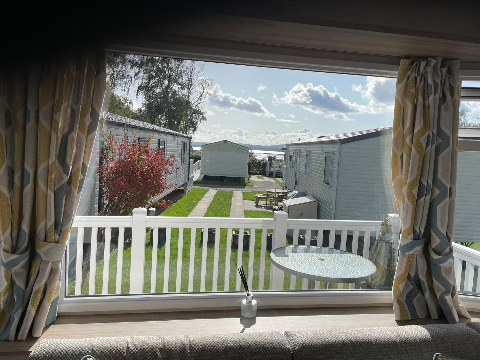 Rockley Park Private Holiday Homes 풀 외부 사진
