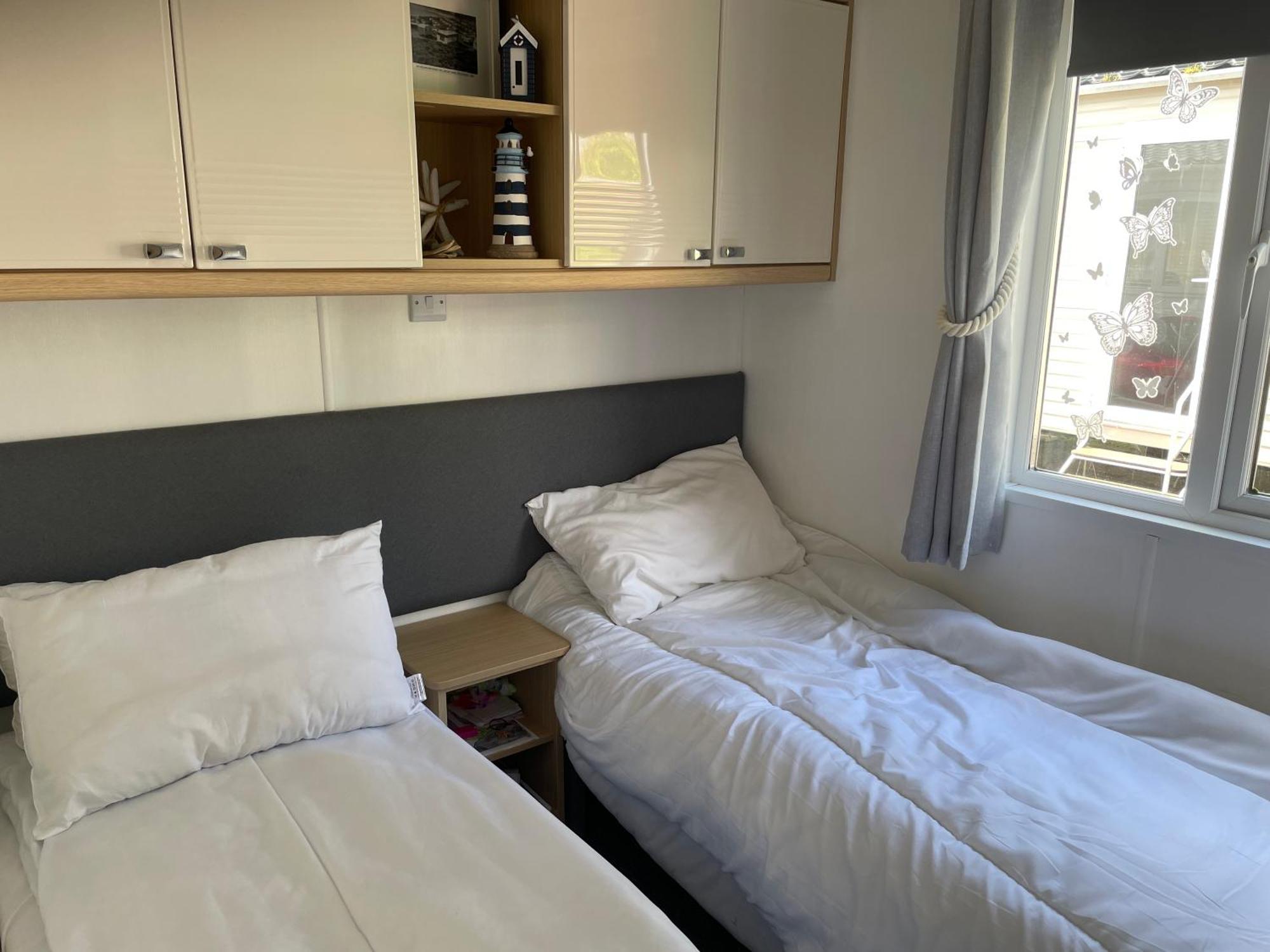 Rockley Park Private Holiday Homes 풀 외부 사진