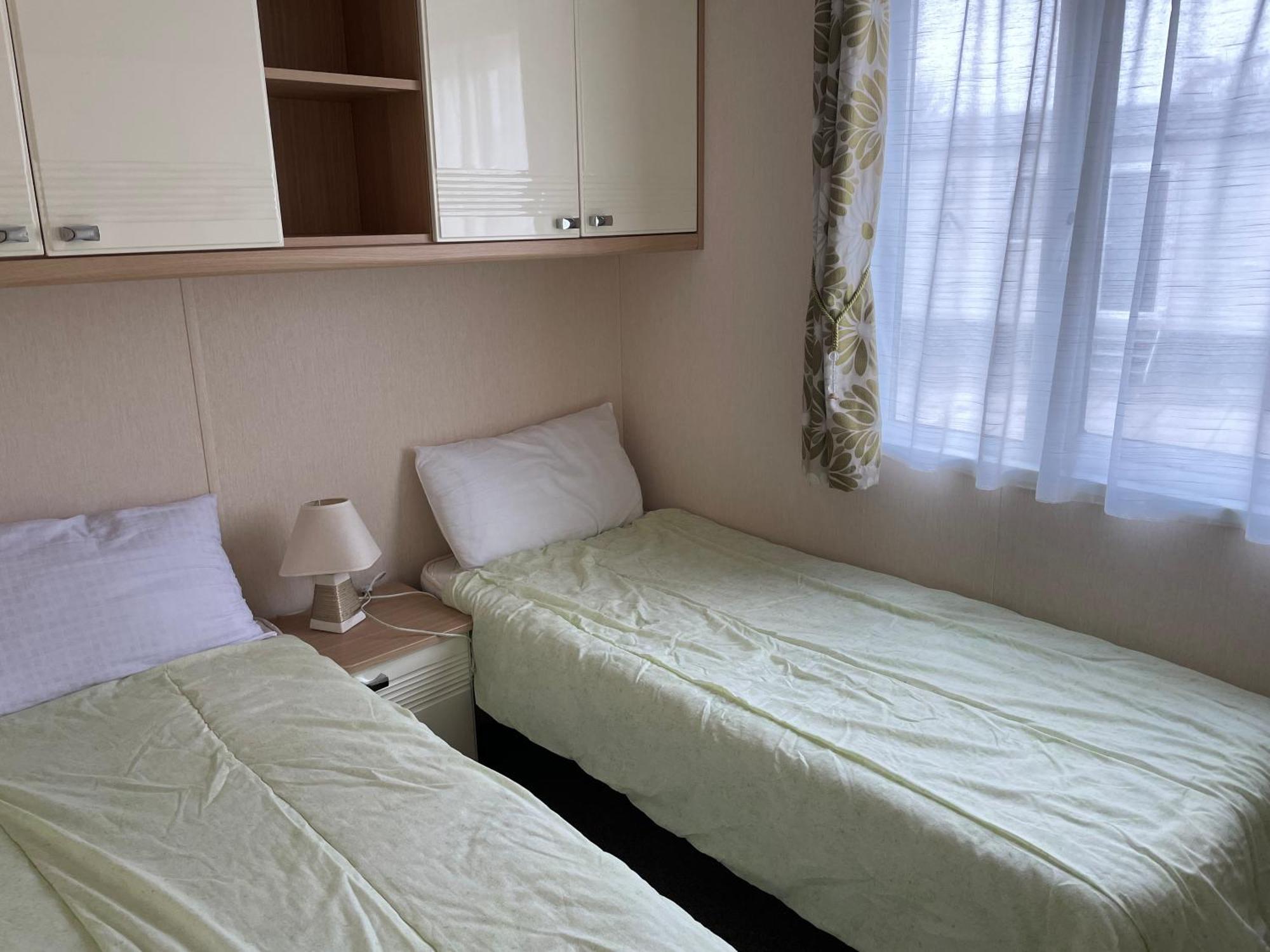 Rockley Park Private Holiday Homes 풀 외부 사진